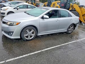 Toyota Camry BASE 2.5L 4 2012