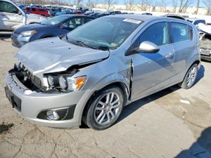 Chevrolet Aveo (Sonic) 1.8L 4 2012