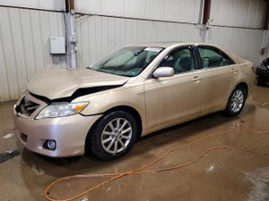Toyota Camry BASE 2.5L 4 2011