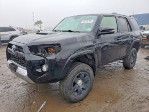 Toyota 4Runner SR5 4.0L 6 2014