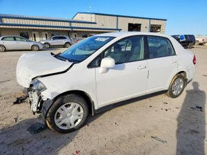 Nissan Versa 1.8L 4 2011