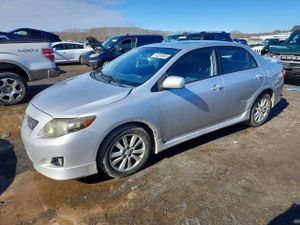 Toyota Corolla BASE 1.8L 4 2010