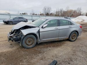 Chrysler 200 2.4L 4 2013
