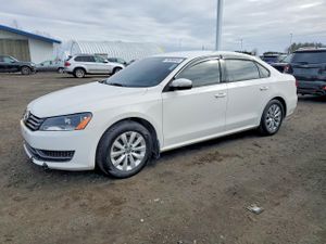Volkswagen Passat S 2.5L 5 2013