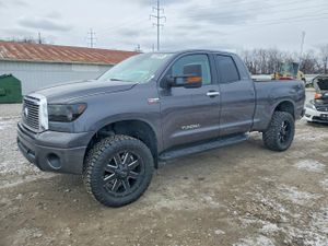 Toyota Tundra 5.7L 8 2011