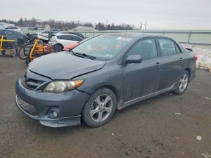 Toyota Corolla BASE 1.8L 4 2011