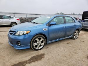 Toyota Corolla BASE 1.8L 4 2013
