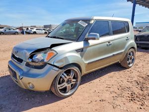Kia Soul 2.0L 4 2011