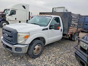 Ford F-350 6.2L 8 2015