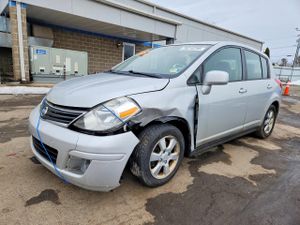 Nissan Versa 1.8L 4 2012