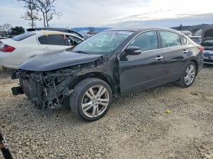Nissan Altima 3.5L 6 2013