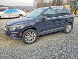 Volkswagen Tiguan 2.0L 4 2013
