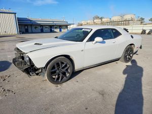 Dodge Challenger 3.6L 6 2019