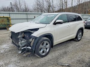Toyota Highlander 3.5L 6 2015