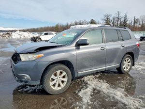 Toyota Highlander 3.5L 6 2013