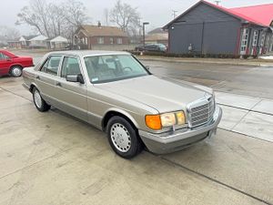 Mercedes-Benz 300 SE 3.0L 6 1989