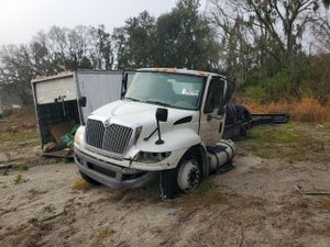 International DuraStar / 4000 4300 6.7L 6 2014