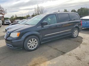 Chrysler Town & Country 3.6L 6 2014