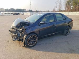Toyota Yaris 1.5L 4 2010