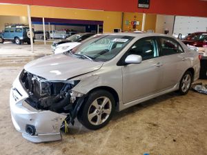 Toyota Corolla BASE 1.8L 4 2011