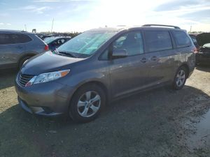 Toyota Sienna 3.5L 6 2011