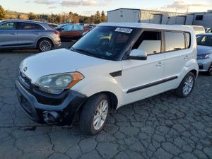 Kia Soul 2.0L 4 2013