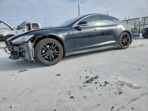 Tesla Model S 2013