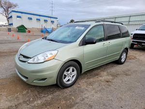 Toyota Sienna CE 3.5L 6 2009
