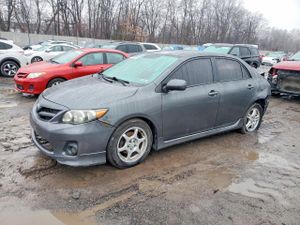 Toyota Corolla 1.8L 4 2013