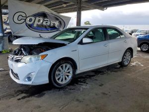 Toyota Camry HYBRID 2.5L 4 2013
