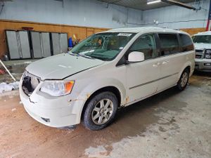 Chrysler Town & Country 3.8L 6 2010