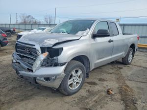 Toyota Tundra 4.6L 8 2013