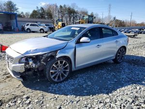 Volvo S60 2.5L 5 2015