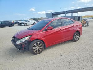 Hyundai Accent 1.6L 4 2013