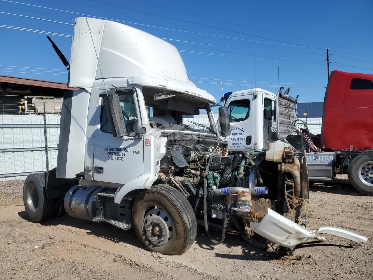 Volvo VNR 12.8L 6 2000