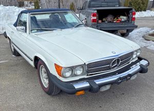 Mercedes-Benz 380 SL 3.8L 8 1983