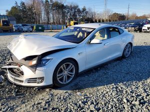 Tesla Model S 2015