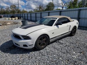 Ford Mustang 3.7L 6 2012