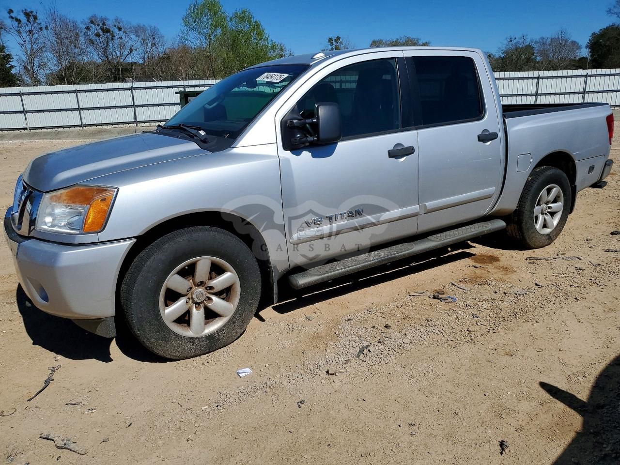 Nissan Titan 5.6L 8 2013