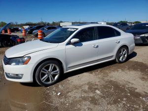 Volkswagen Passat 2.0L 4 2014