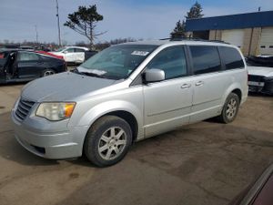 Chrysler Town & Country 3.8L 6 2010