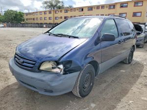 Toyota Sienna 3.0L 6 2003
