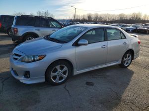 Toyota Corolla 1.8L 4 2013