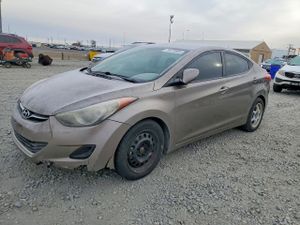 Hyundai Elantra 1.8L 4 2013
