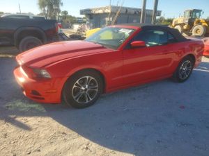 Ford Mustang 3.7L 6 2014
