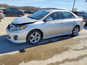 Toyota Corolla 1.8L 4 2013