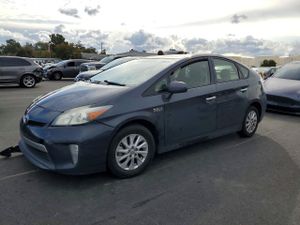 Toyota Prius 1.8L 4 2013