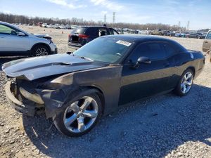 Dodge Challenger 3.6L 6 2012