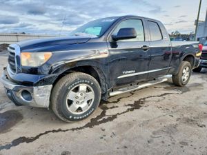 Toyota Tundra 5.7L 8 2011