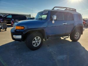 Toyota FJ Cruiser 4.0L 6 2012